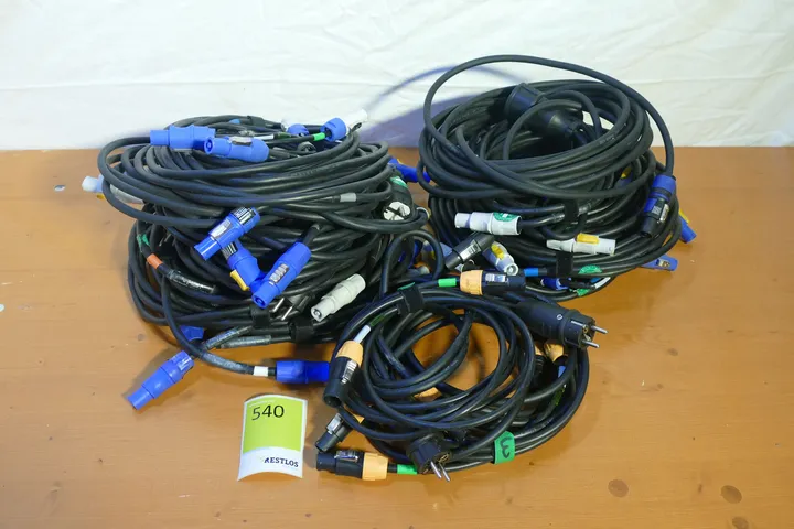 Konvolut Kabel Powercon und True 1